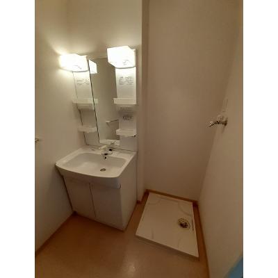 プロムナード里Ⅰ 104【管理NO：1-016185101-01040】 ★家具家電は申し込み後に搬入します★の物件画像