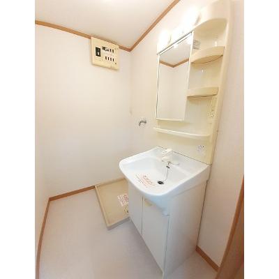 ソレイユＢ 101【管理NO：1-012047502-01010】 ★家具家電は申し込み後に搬入しますの物件画像