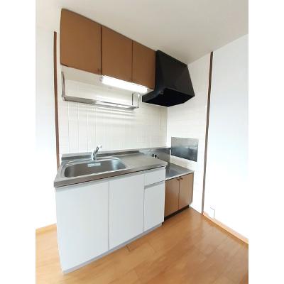 ポートハイツ２号館　Ａ棟 202【管理NO：1-009397801-02020】 ★家具家電は申し込み後に搬入します★の物件画像