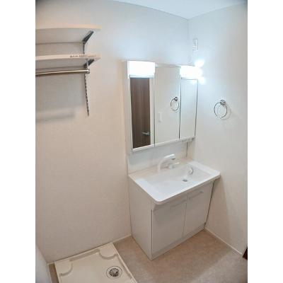 クランメゾン 102【管理NO：1-028052501-01020】 ★家具家電は申し込み後に搬入します★の物件画像
