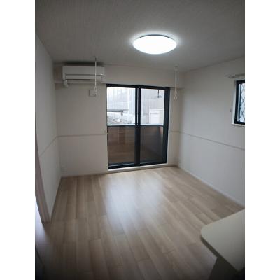 バルカロール 101【管理NO：1-027757801-01010】 ★家具家電は申し込み後に搬入しますの物件画像