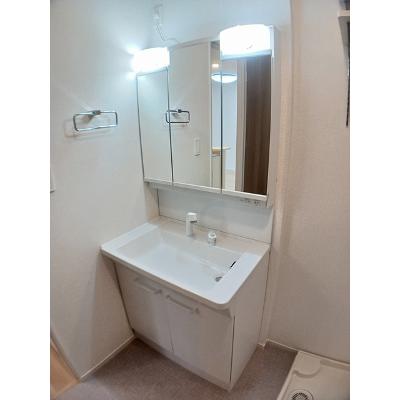 ローズベリー　Ⅱ 103【管理NO：1-027258002-01030】 ★家具家電は申し込み後に搬入しますの物件画像