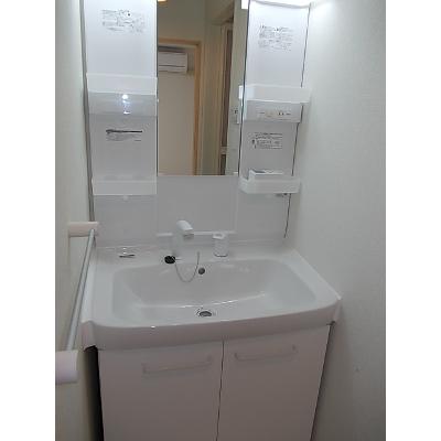 コリーヌＣ 203【管理NO：1-019507601-02030】 ★家具家電は申し込み後に搬入しますの物件画像