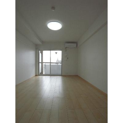 グラン・スイート 207【管理NO：1-018875201-02060】 ★家具家電は申し込み後に搬入します★の物件画像