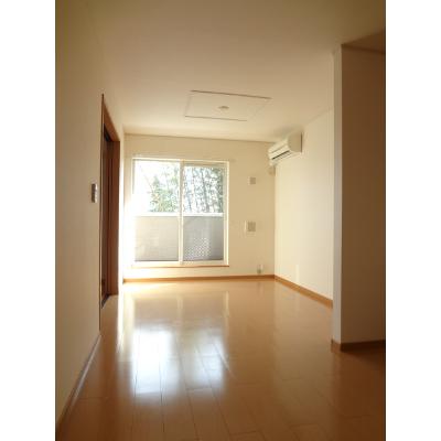 エヴァーグリーン・サウス 203【管理NO：1-014676001-02030】 ★家具家電は申し込み後に搬入しますの物件画像