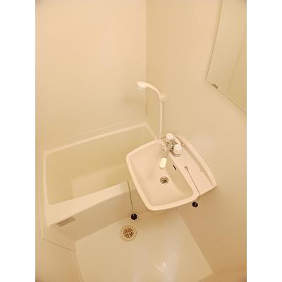 サンシャインハイツ 202【管理NO：1-009646601-02020】 ★家具家電は申し込み後に搬入します★の物件画像