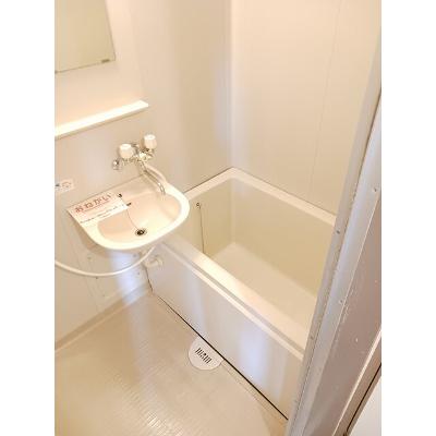 レジデンスタナカＢ 105【管理NO：1-003912602-01040】 ★家具家電は申し込み後に搬入します★の物件画像