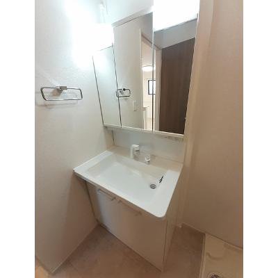 Ｍ＆Ｈ　Ⅲ 103【管理NO：1-027120501-01030】 ★家具家電は申し込み後に搬入しますの物件画像