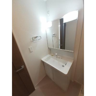 フロレゾン・ベル　Ⅱ 105【管理NO：1-026908202-01040】 ★家具家電は申し込み後に搬入しますの物件画像