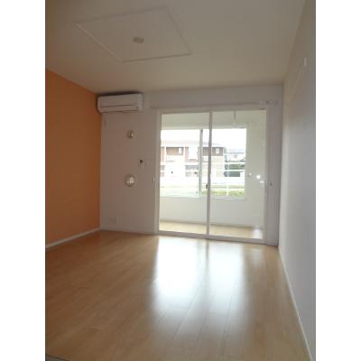 アルバーダ・ＭⅢ 103【管理NO：1-021306201-01030】 ★家具家電は申し込み後に搬入します★の物件画像