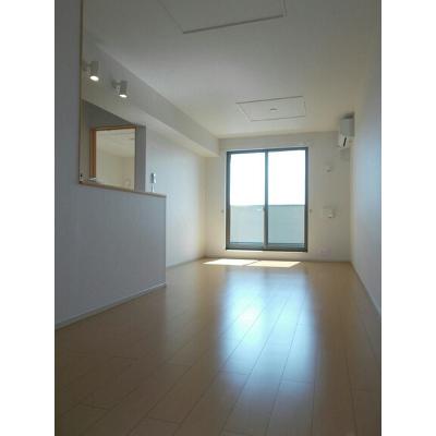 トゥインクル 301【管理NO：1-020152301-03010】 ★家具家電は申し込み後に搬入しますの物件画像