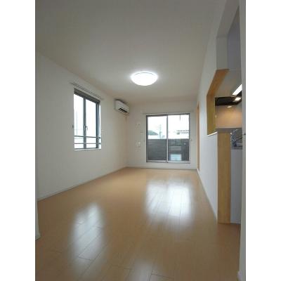 Ｖｅｎｔ　Ｖｅｒｔ　Ⅴ 301【管理NO：1-018401201-03010】 ★家具家電は申し込み後に搬入しますの物件画像