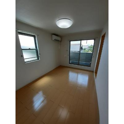 サーンク　アルブル 201【管理NO：1-017638201-02010】 ★家具家電は申し込み後に搬入しますの物件画像