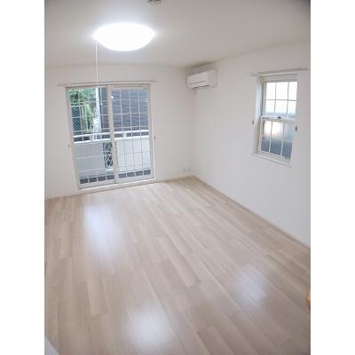 サザンクロス 105【管理NO：1-016205501-01040】 ★家具家電は申し込み後に搬入しますの物件画像