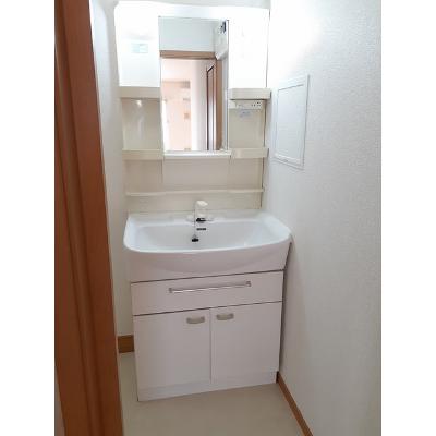 プラシード　Ｂ 201【管理NO：1-014719702-02010】 ★家具家電は申し込み後に搬入しますの物件画像