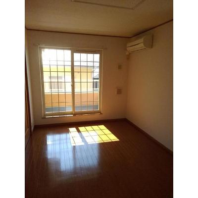 エレガンス　ヴィラⅣ 201【管理NO：1-013645504-02010】 ★家具家電は申し込み後に搬入します★の物件画像