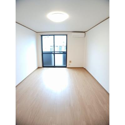 エレガンテ 105【管理NO：1-012313901-01040】 ★家具家電は申し込み後に搬入しますの物件画像