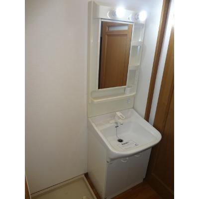 アウロ－ラ０２Ｊ 101【管理NO：1-010986101-01010】 ★家具家電は申し込み後に搬入します★の物件画像