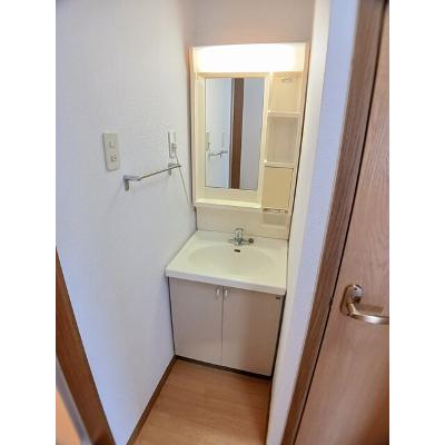 グランシャリオ 201【管理NO：1-009599201-02010】 ★家具家電は申し込み後に搬入しますの物件画像