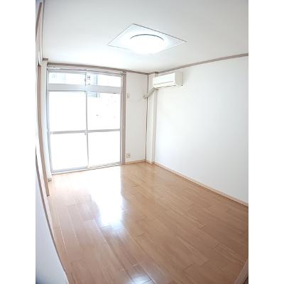 中西ハイツ 103【管理NO：1-001566801-01030】 ★家具家電は申し込み後に搬入します★の物件画像