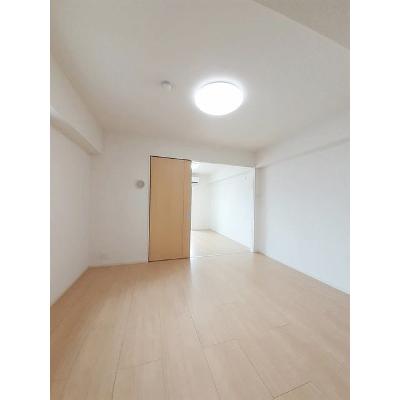 プロスペリティ 301【管理NO：1-024852701-03010】 ★家具家電は申し込み後に搬入します 2026年09月中旬入居可能の物件画像