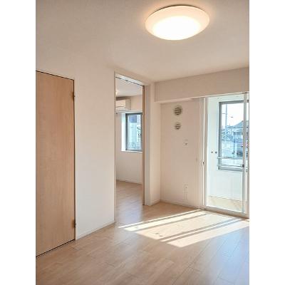ルフィーネ 102【管理NO：1-024467801-01020】 ★家具家電は申し込み後に搬入しますの物件画像