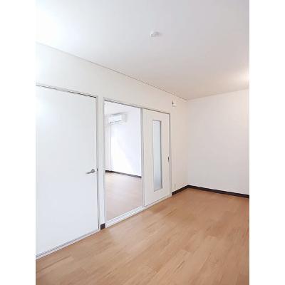 レジデンスＳⅡ 102【管理NO：1-002305201-01020】 ★家具家電は申し込み後に搬入しますの物件画像