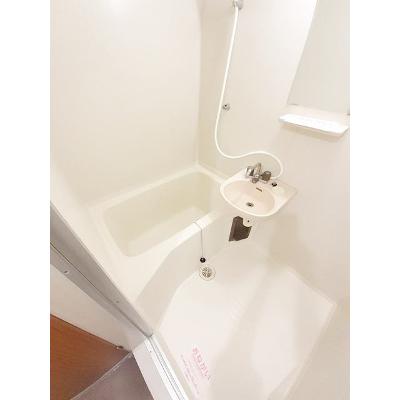 ピースフルハイツ 101【管理NO：1-001826601-01010】 ★家具家電は申し込み後に搬入しますの物件画像