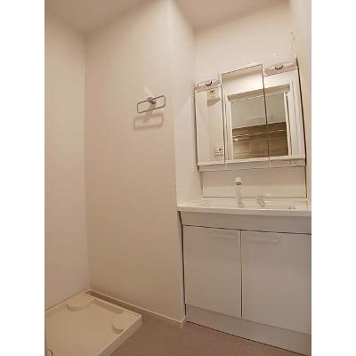 ヒルクレアＷＥＳＴ 102【管理NO：1-028499701-01020】 ★家具家電は申し込み後に搬入しますの物件画像