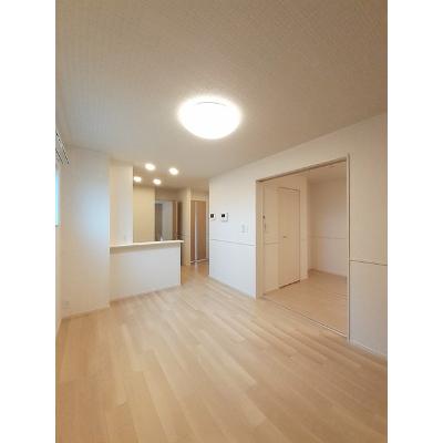 キング　バンブー 102【管理NO：1-027296201-01020】 ★家具家電は申し込み後に搬入します 2026年08月中旬入居可能の物件画像