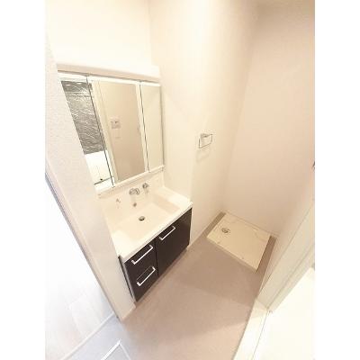ネーロ　スタイル 205【管理NO：1-026933301-02040】 ★家具家電は申し込み後に搬入します★の物件画像