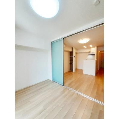 レイクサイド　エスポワール 202【管理NO：1-026898501-02020】 ★家具家電は申し込み後に搬入します★の物件画像