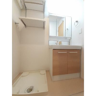 フラン・ミネ 205【管理NO：1-024823701-02040】 ★家具家電は申し込み後に搬入します★の物件画像