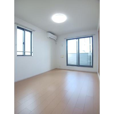 グランソレイユ 201【管理NO：1-019882201-02010】 ★家具家電は申し込み後に搬入しますの物件画像
