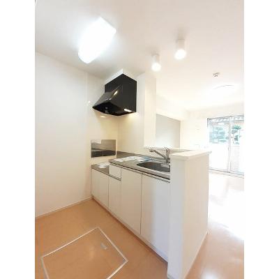 Ｋ＆Ｓ 102【管理NO：1-019776801-01020】 ★家具家電は申し込み後に搬入しますの物件画像