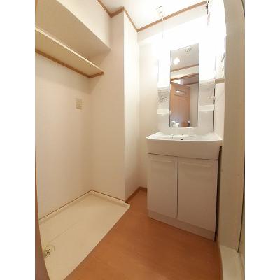 グラッチェ 503【管理NO：1-015048701-05030】 ★家具家電は申し込み後に搬入します★の物件画像