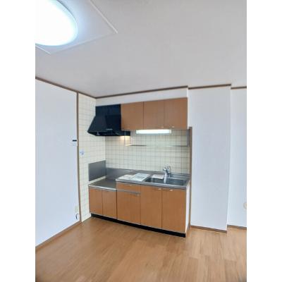 カトレア 201【管理NO：1-010491102-02010】 ★家具家電は申し込み後に搬入しますの物件画像
