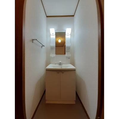 カトレア 201【管理NO：1-010491102-02010】 ★家具家電は申し込み後に搬入しますの物件画像
