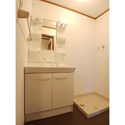 プラーノイースト 203【管理NO：1-010294901-02030】 ★家具家電は申し込み後に搬入しますの物件画像