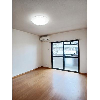 サニーフラッツＨＲ 302【管理NO：1-009392401-03020】 ★家具家電は申し込み後に搬入しますの物件画像