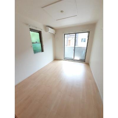 コローレⅠ 101【管理NO：1-023732301-01010】 ★家具家電は申し込み後に搬入しますの物件画像