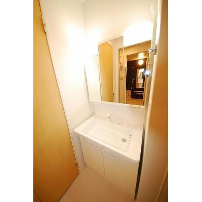 ＧＲＡＮＤ　ＡＤＲＥＡ　Ⅰ 101【管理NO：1-024330901-01010】 ★家具家電は申し込み後に搬入しますの物件画像