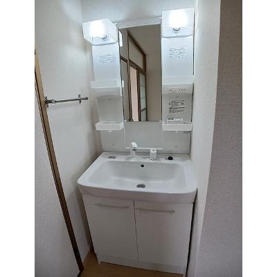 ブルームハイツ 201【管理NO：1-005345901-02010】 ★家具家電は申し込み後に搬入しますの物件画像