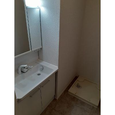 アンナンジュパス 203【管理NO：1-026099801-02030】 ★家具家電は申し込み後に搬入します★の物件画像