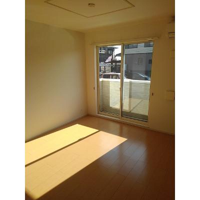 クォーツⅡ 102【管理NO：1-017374002-01020】 ★家具家電は申し込み後に搬入します★ ★2026年10月中旬入居可能★の物件画像