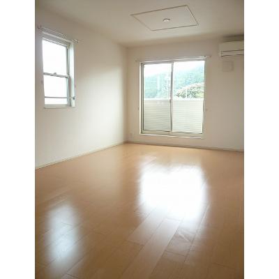 サウス高鍋 203【管理NO：1-017106001-02030】 ★家具家電は申し込み後に搬入しますの物件画像