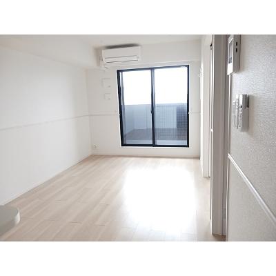 シャルフ飛江田　Ⅲ 203【管理NO：1-028179203-02030】 ★家具家電は申し込み後に搬入しますの物件画像