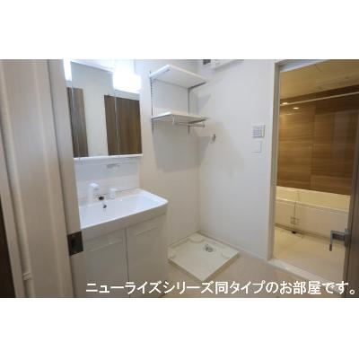 パーク　ヒル　Ⅱ 204【管理NO：1-027379801-02040】 ★家具家電は申し込み後に搬入します★の物件画像