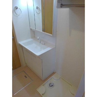 フェリーチェ　リノ 201【管理NO：1-024430701-02010】 ★家具家電は申し込み後に搬入します★の物件画像