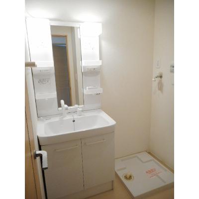 シェーネ　Ａ 103【管理NO：1-019233301-01030】 ★家具家電は申し込み後に搬入しますの物件画像